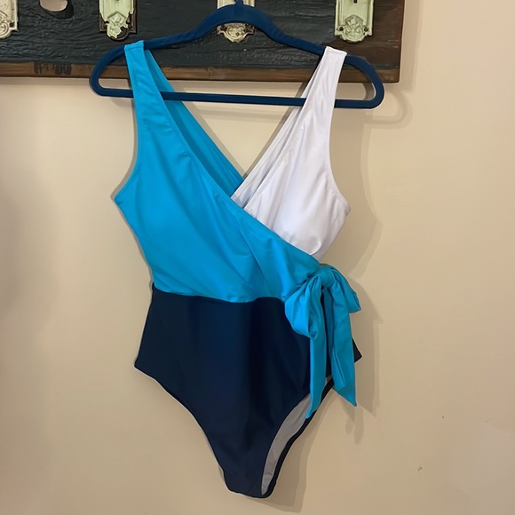 CUPSHE One Piece Blue Swimsuit Wrap Color Block with Tie Size Medium - Picture 2 of 16
